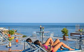 Riviera B&B Rooms&Apartment SEA-VIEW